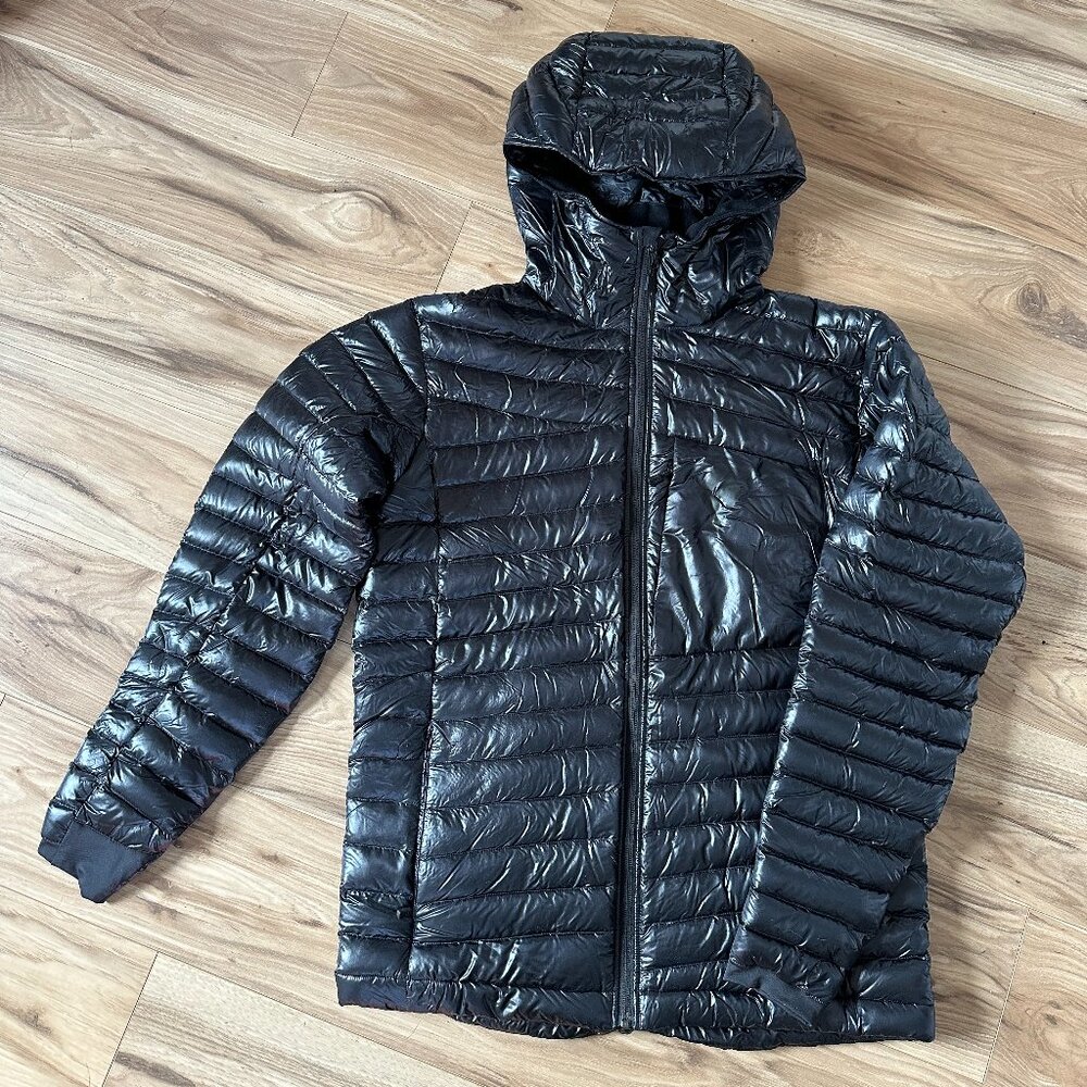Black Diamond 900-Fill Goose Down Hoody - M's Medium, Black